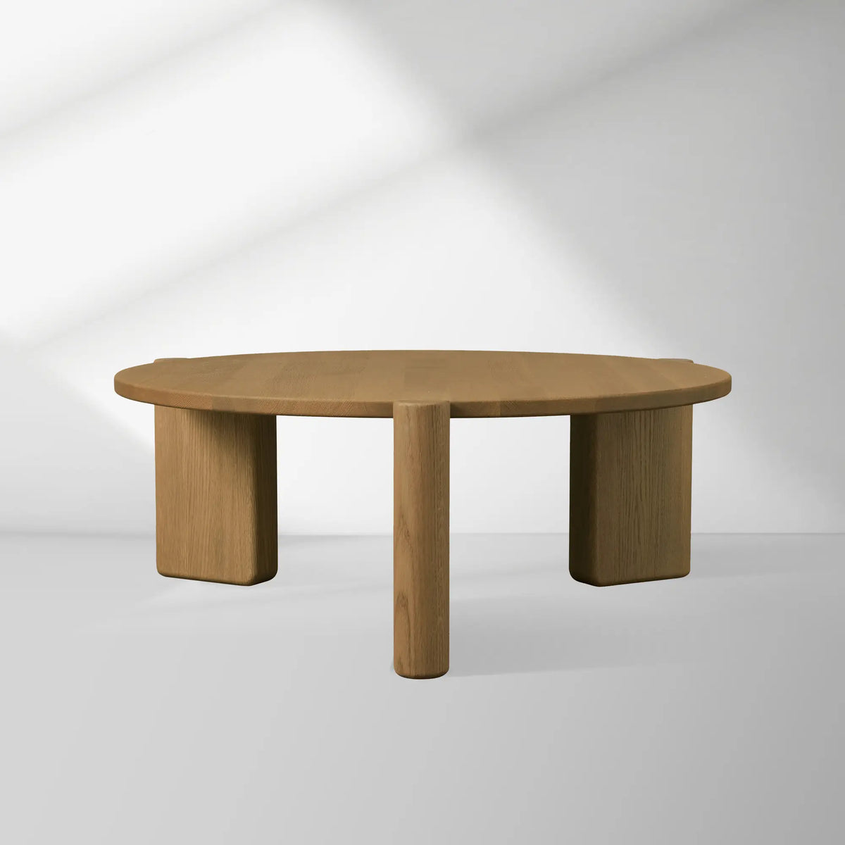 Lonelle Oak Coffee Table Round Versatile Nesting Cocktail Table Column-Style legs Center Tea Table