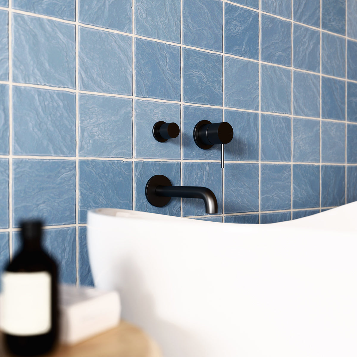 Mecca Shower Mixer With Horizontal 2 Way Divertor Matte Black