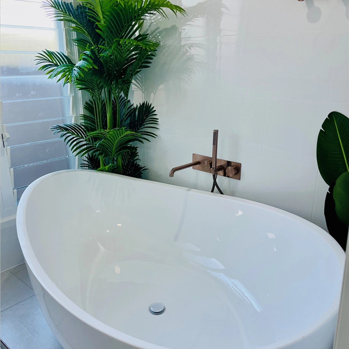 Kara Progressive Shower System With Spout 250mm Brushed Bronze