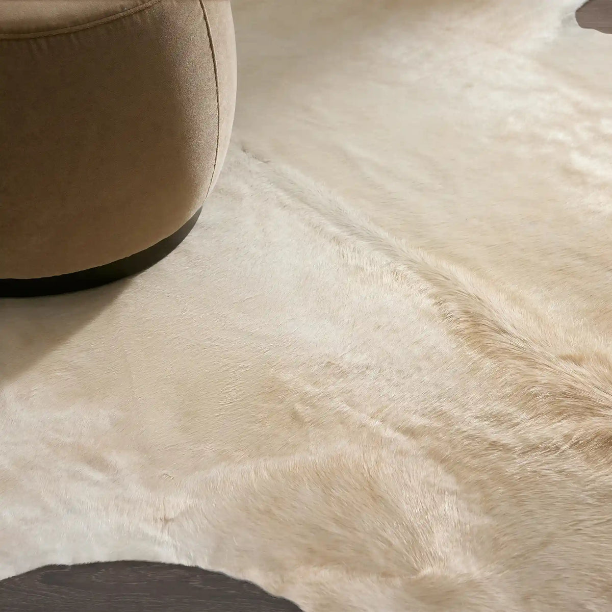 Creme Caramel Natural Hair-on-Hide Rug Living Room Leather Backing Carpet