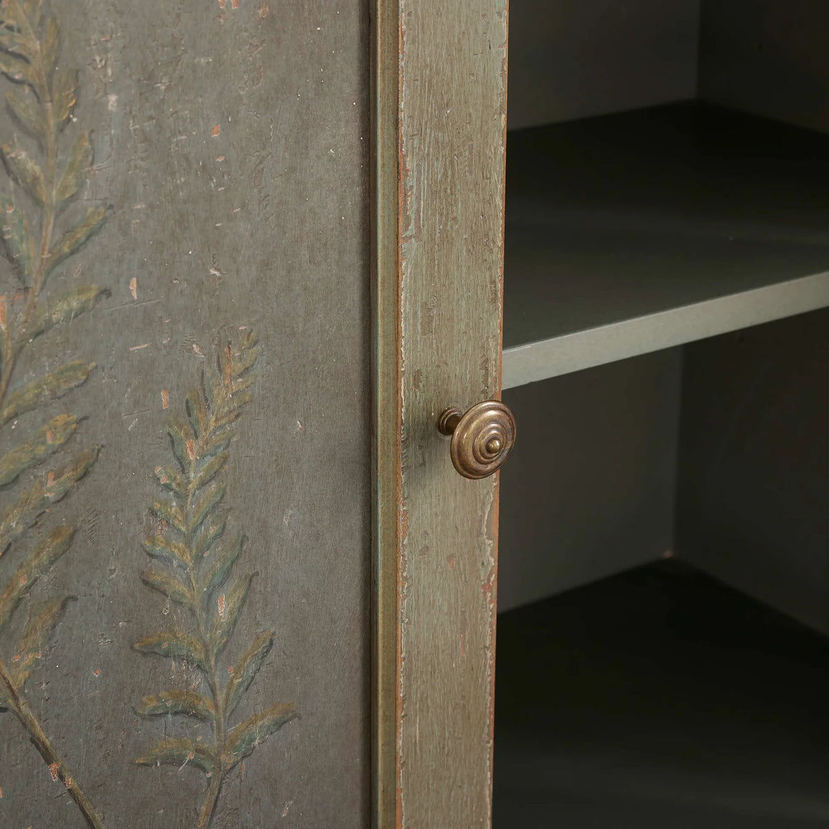 Cosetta Antique Ltalian Sideboard Fern Motif Buffet Table Living Room Wood Entryways Cabinet