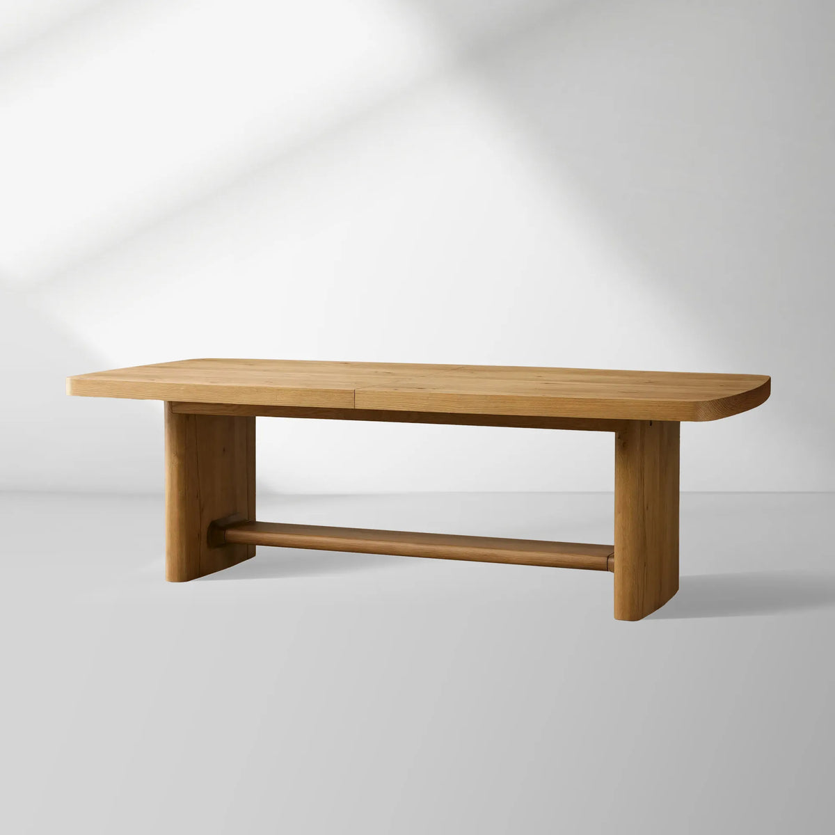 Redding Extending Dining Table in Oak Wood with Two Self-Storing Leaves