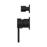 Dolce Shower Mixer With Divertor Separate Back Plate Matte Black