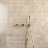 SLIM SHOWER ON BRACKET BRUSHED GOLD